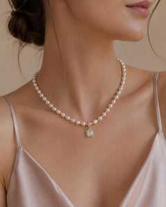 Bridal Baroque Pearls Choker Necklace, Dainty Elegant Irregular White Pearl Jewellery for Weddings & Bridesmaids, Dainty Bridal Gift