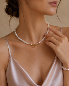 Bridal Baroque Pearls Choker Necklace, Dainty Elegant Irregular White Pearl Jewellery for Weddings & Bridesmaids, Dainty Bridal Gift