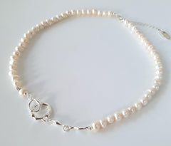 Bridal Baroque Pearls Choker Necklace, Dainty Elegant Irregular White Pearl Jewellery for Weddings & Bridesmaids, Dainty Bridal Gift