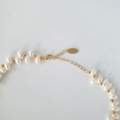 Dainty Baroque Rice Pearls Choker Necklace, Bridal Elegant Irregular White Pearl Jewellery for Weddings & Bridesmaids Gift
