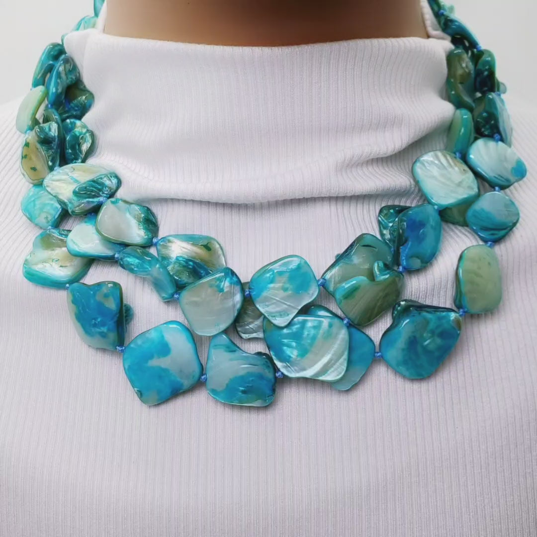 Turquoise Mother Of Pearl Beaded Chunky Necklace