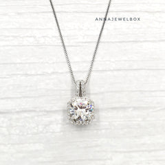 Sparkling 925 Sterling Silver Crystal Pendant Necklace