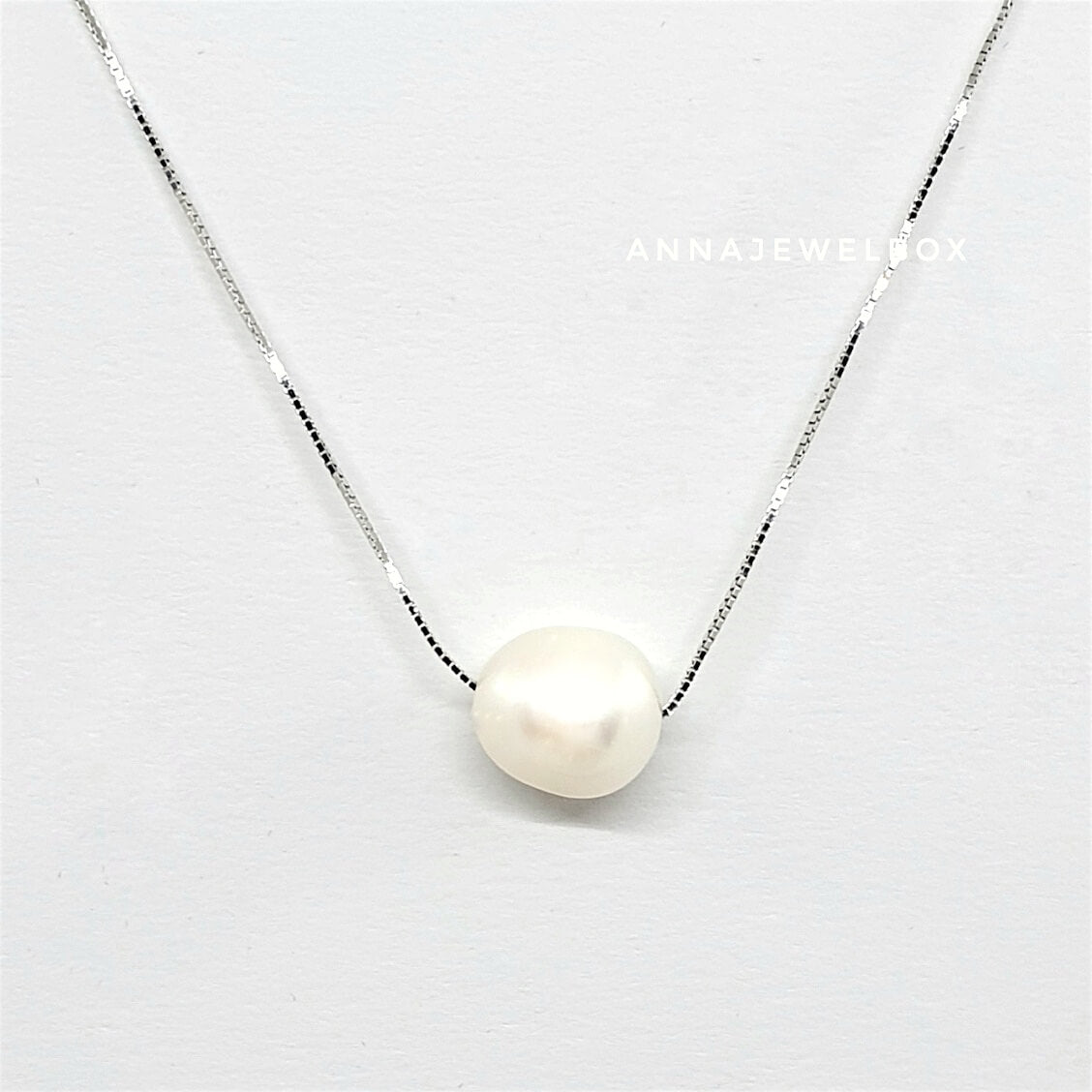 925 Sterling Silver White Freshwater Pearl Necklace - AnnaJewelBox
